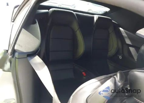 2019 Ford Mustang Ecoboost Premium z USA, uszkodzony, nr VIN 1FATP8UH5K5150995